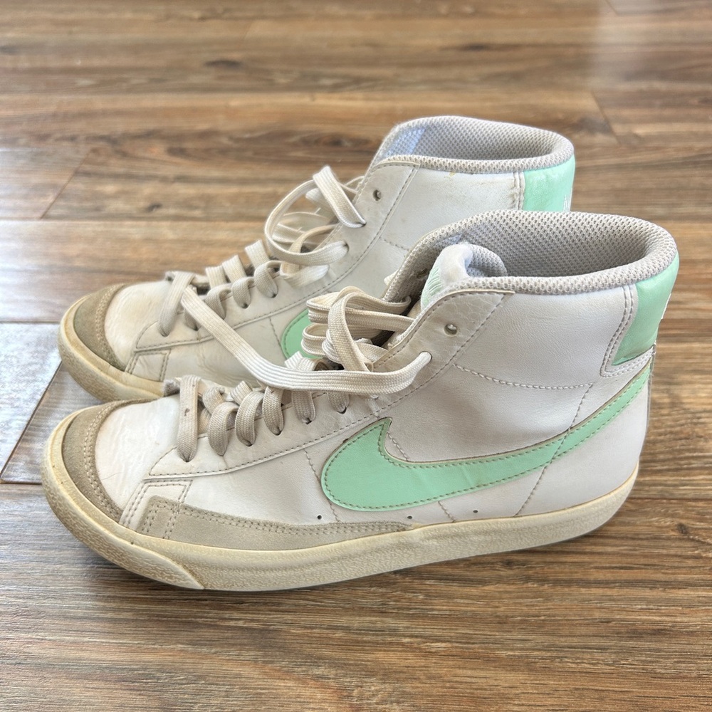 Nike Blazer Mid High-Top Sneakers Mint Foam Green and White size youth 6